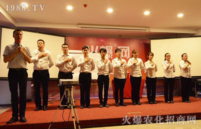 在這里,讓青春與夢想一起飛揚(yáng)!