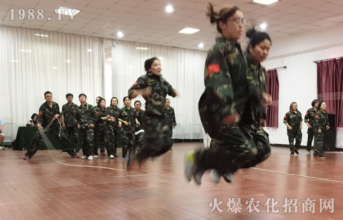 所謂團(tuán)隊(duì)就是全力以赴