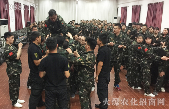 火爆網(wǎng)2017動能覺醒訓(xùn)練營之團(tuán)隊毅力