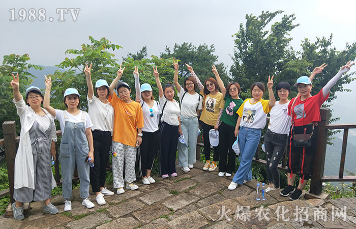不忘初心,弘揚(yáng)紅色精神