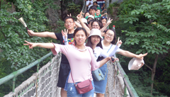 丟下所有的疲倦和理想，遠(yuǎn)離繁華，讓心靈去旅行。