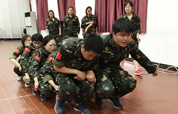 挑戰(zhàn)冠軍隊，與時間賽跑，與榮譽共舞！
